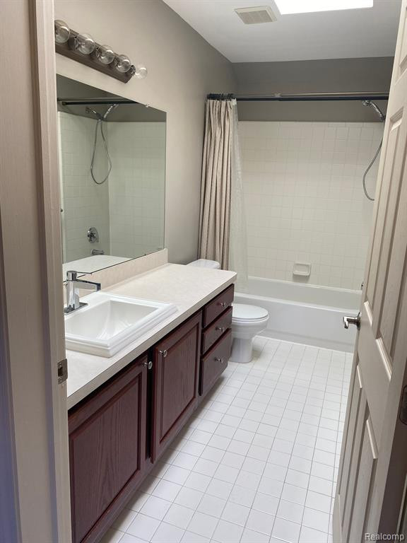 683 RIVER PARK VILLAGE Boulevard, Northville, MI 48167 — Photo 14