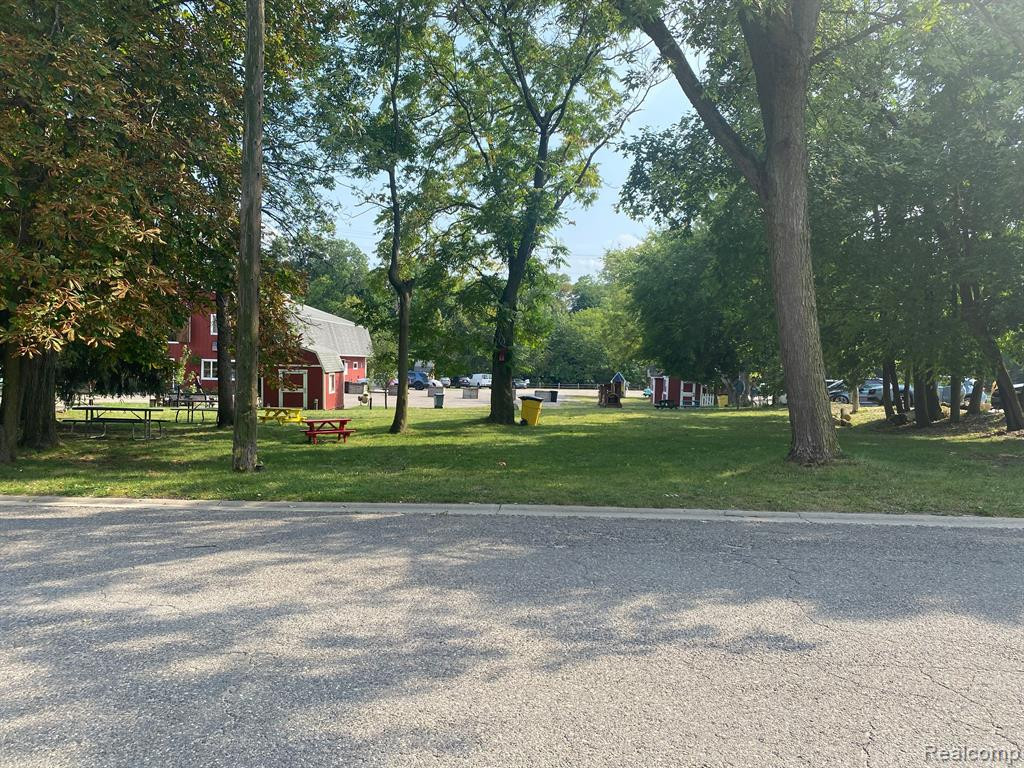 683 RIVER PARK VILLAGE Boulevard, Northville, MI 48167 — Photo 19