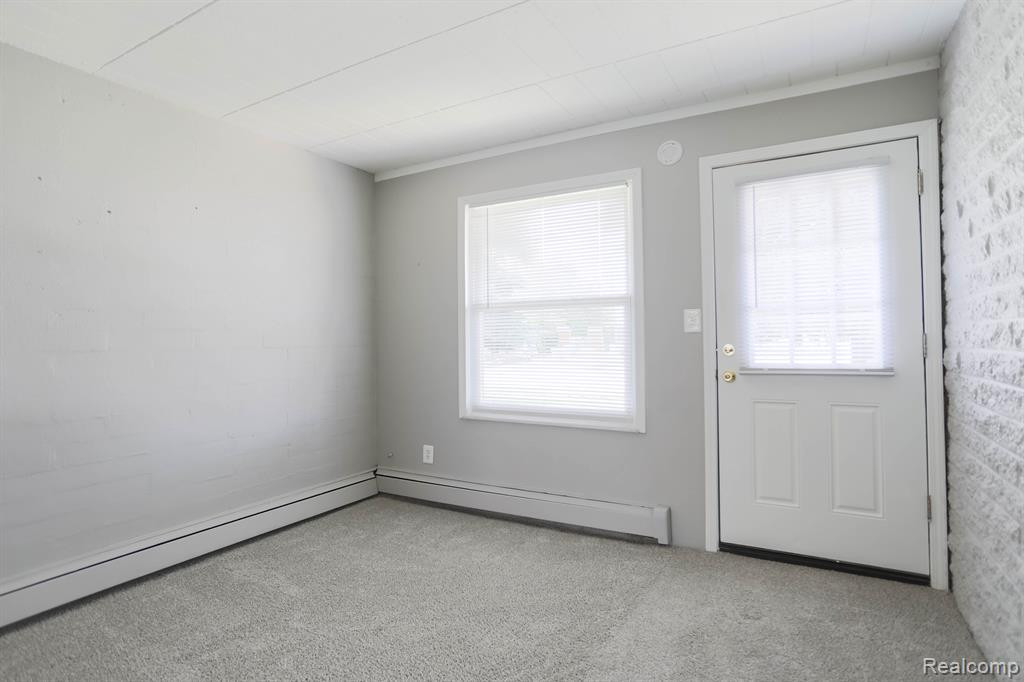 99 FLORAL Avenue, Mount Clemens, MI 48043 — Photo 11