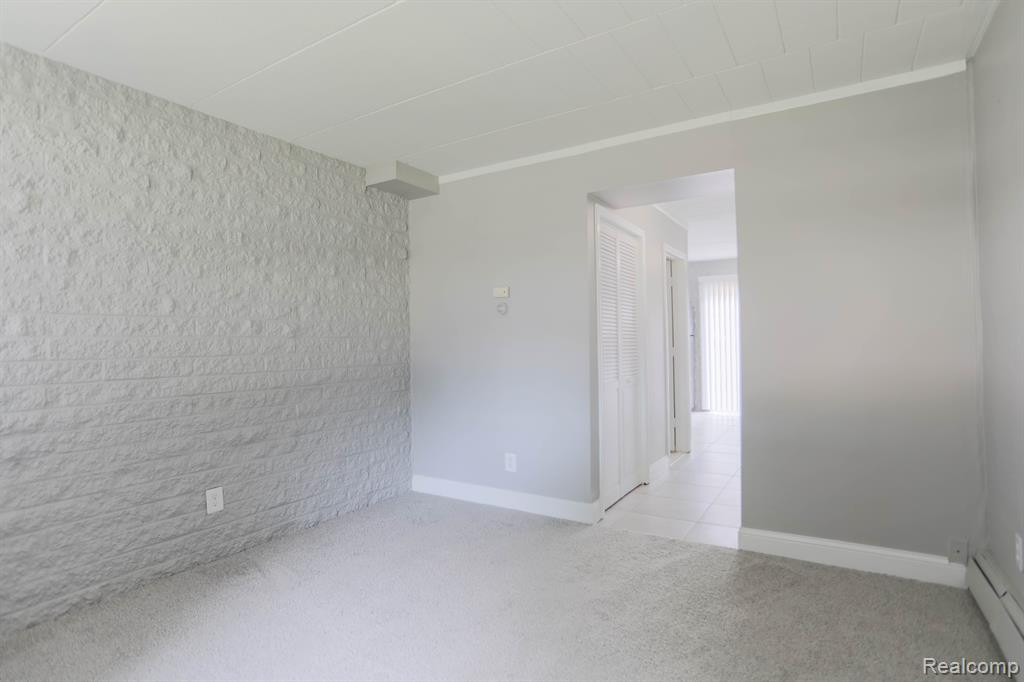 99 FLORAL Avenue, Mount Clemens, MI 48043 — Photo 13
