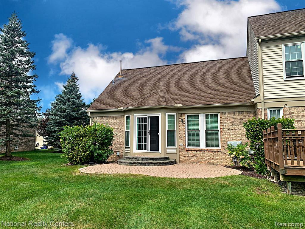 4441 HUNTERS Circle E, Canton, MI 48188 — Photo 2