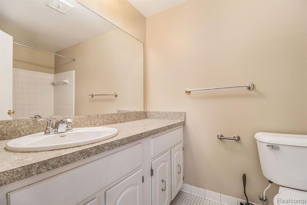 29543 BOBRICH Street, Livonia, MI 48152 — Photo 11