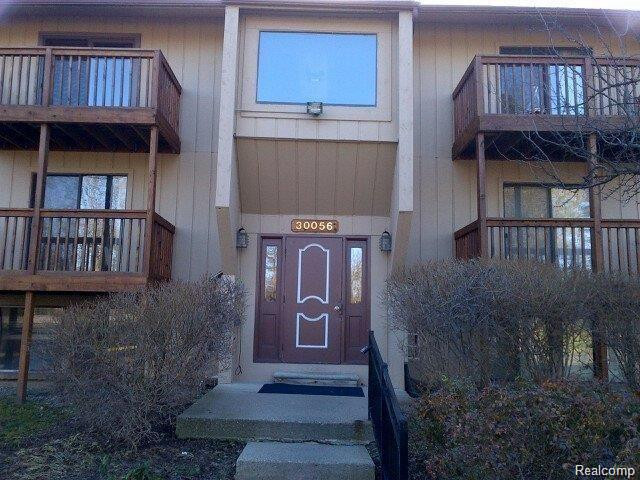 30056 W 12 MILE Road, 73, Farmington Hills, MI 48334 — front exterior