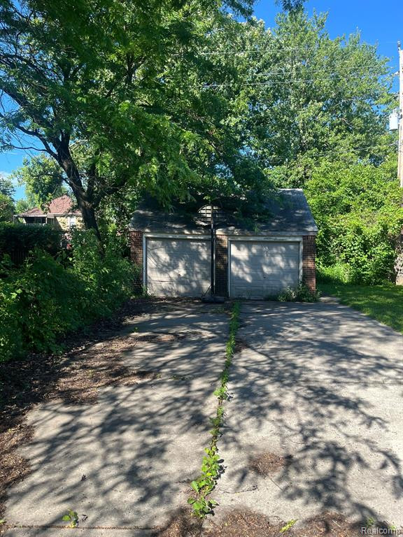 5929 HARVARD Road, Detroit, MI 48224 — Photo 10