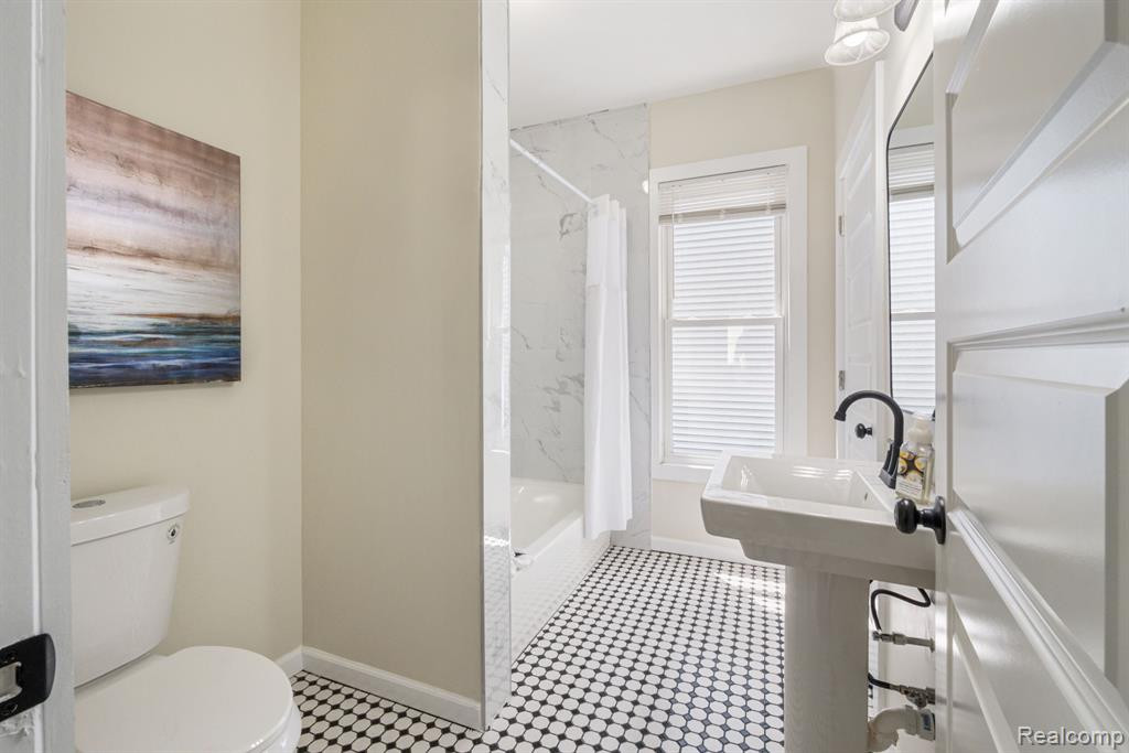 3569 E Ferry Street, Detroit, MI 48211 — Photo 11