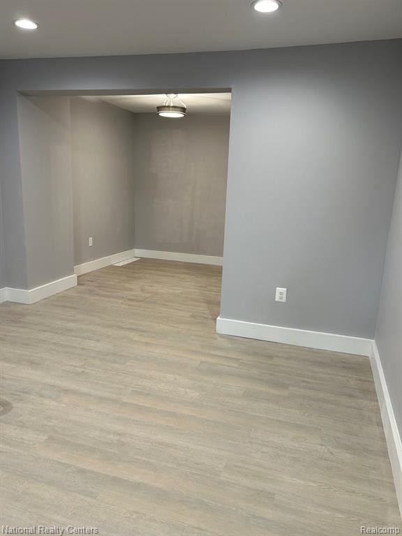 7385 EVERGREEN Avenue, Detroit, MI 48228 — Photo 3