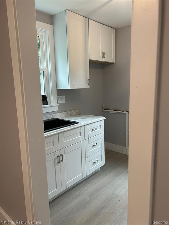 7385 EVERGREEN Avenue, Detroit, MI 48228 — Photo 4