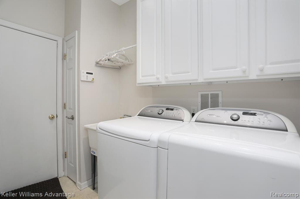 41741 MITCHELL Road, Novi, MI 48377 — Photo 17