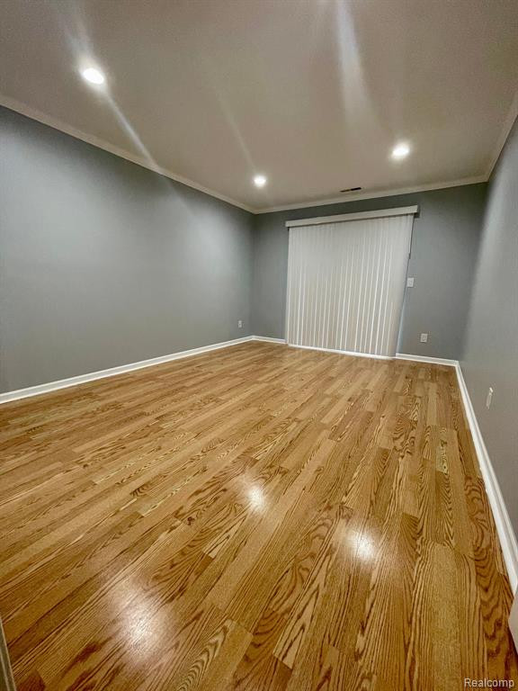 42927 RICHMOND Drive, Sterling Heights, MI 48313 — Photo 25
