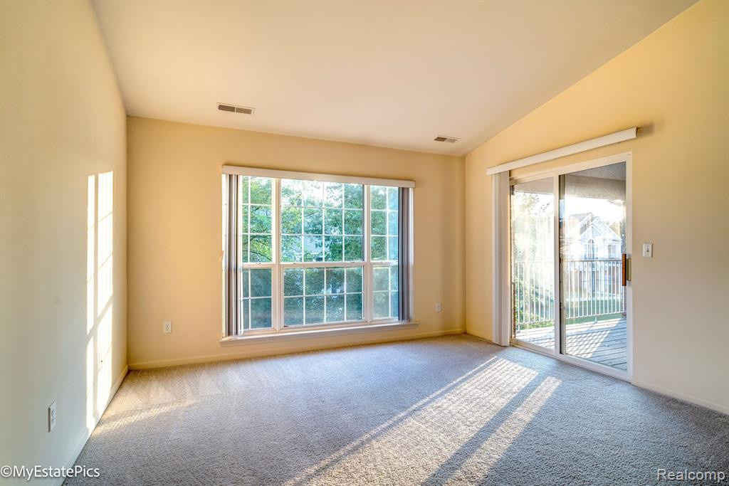 16873 CARRIAGE Way, Northville, MI 48168 — Photo 5