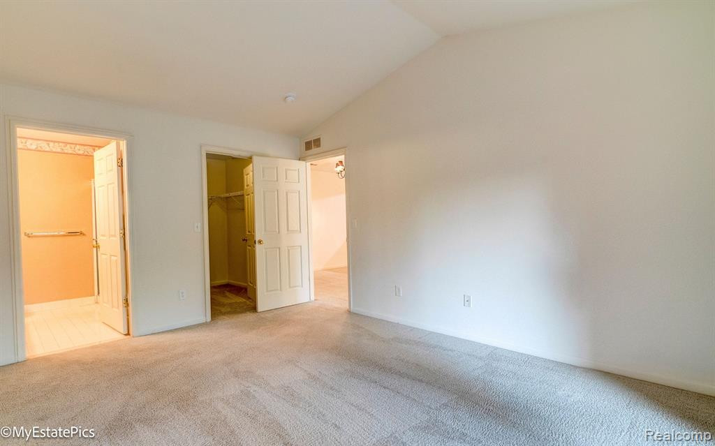 16873 CARRIAGE Way, Northville, MI 48168 — Photo 15