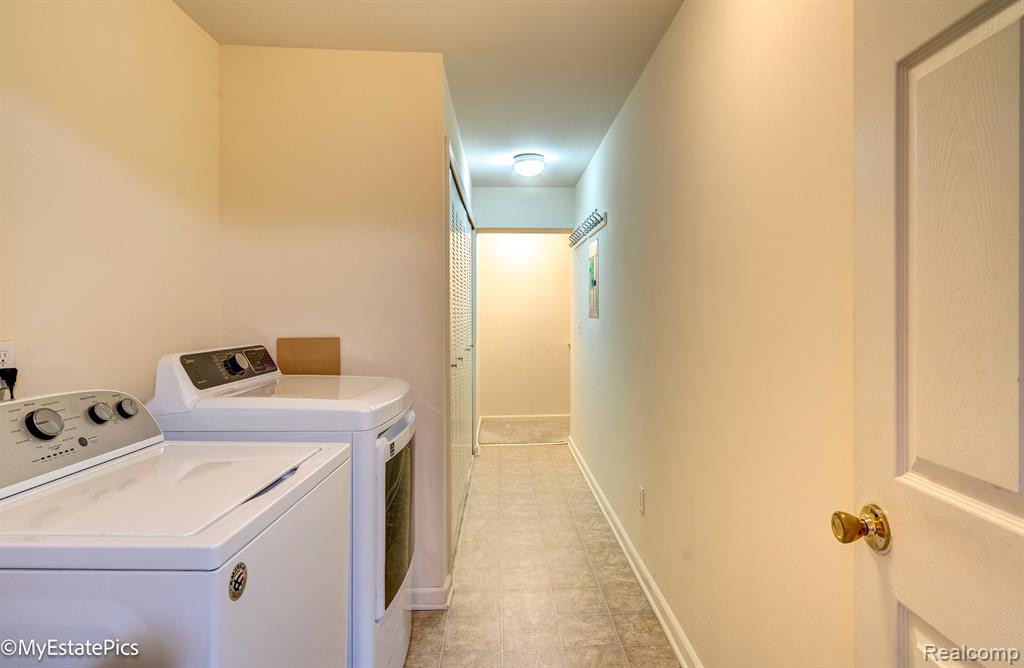 16873 CARRIAGE Way, Northville, MI 48168 — Photo 21
