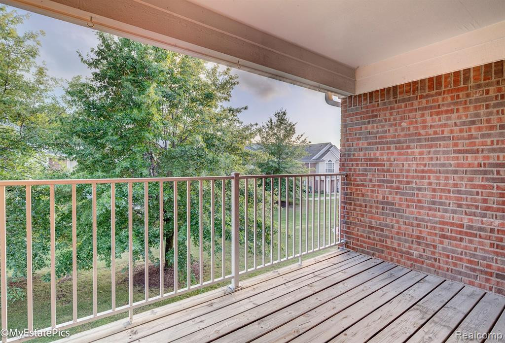 16873 CARRIAGE Way, Northville, MI 48168 — Photo 23
