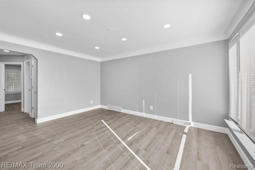 7301 FIELDING Street, Detroit, MI 48228 — Photo 5