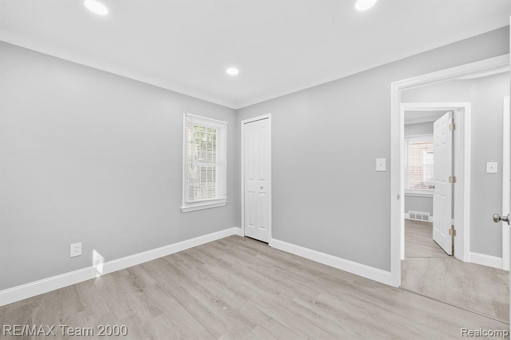 7301 FIELDING Street, Detroit, MI 48228 — Photo 16