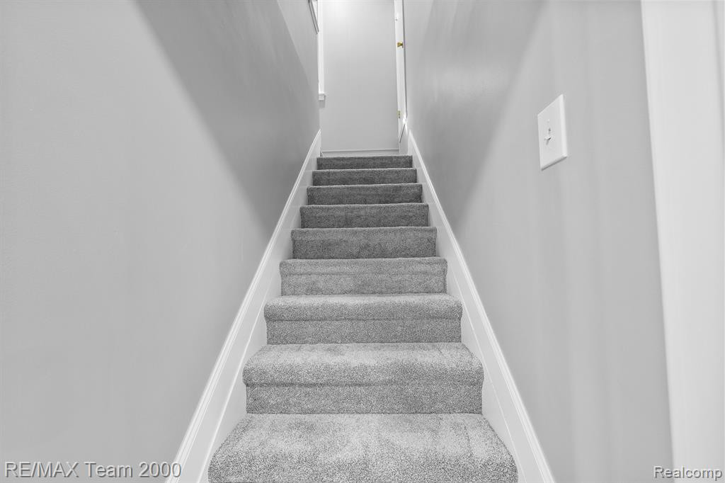 7301 FIELDING Street, Detroit, MI 48228 — Photo 17