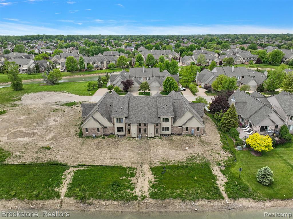 46710 EMERALD CREEK Drive, Shelby Twp, MI 48315 — Photo 5