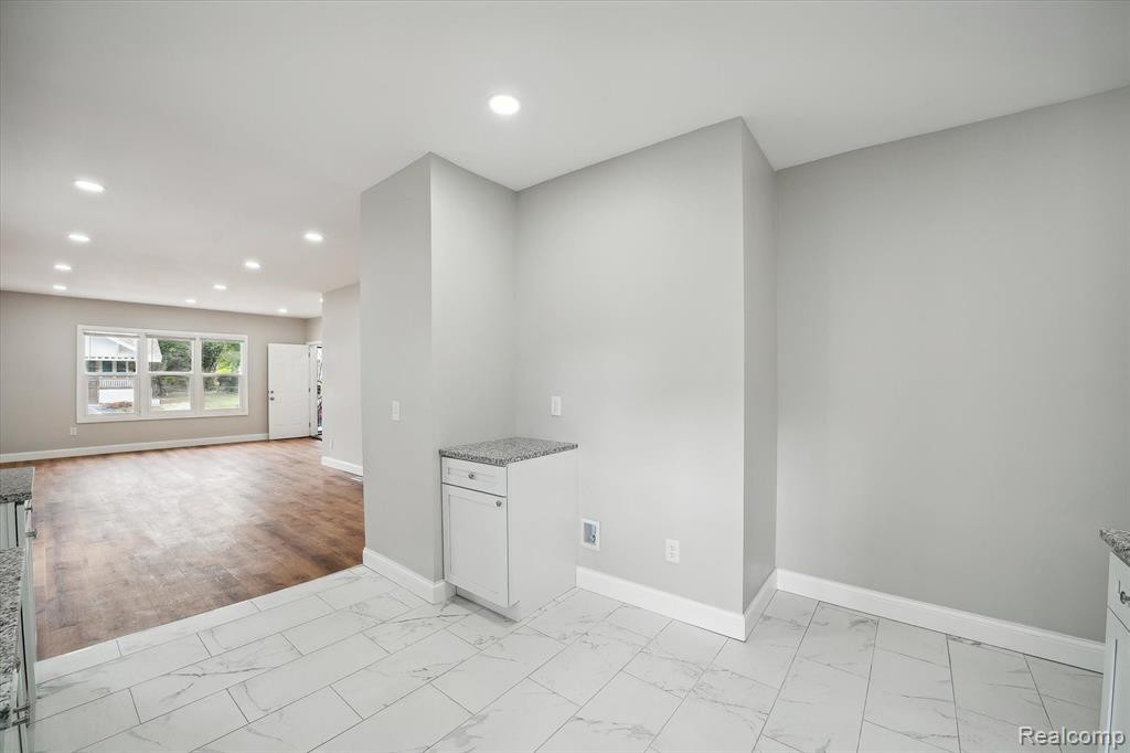 5555 Pacific, Detroit, MI 48204 — Photo 13