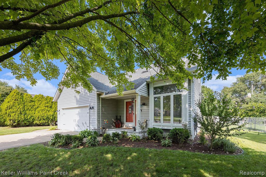 5063 JUNE Drive, Almont, MI 48003 — front exterior