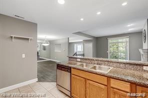 5643 TWIN OAKS Drive, 159, Sterling Heights, MI 48314 — Photo 11
