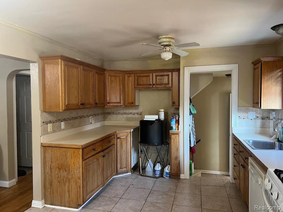 546 N MILDRED Street, Dearborn, MI 48128 — Photo 5