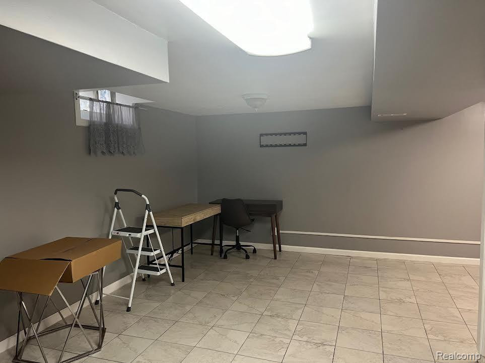 546 N MILDRED Street, Dearborn, MI 48128 — Photo 25