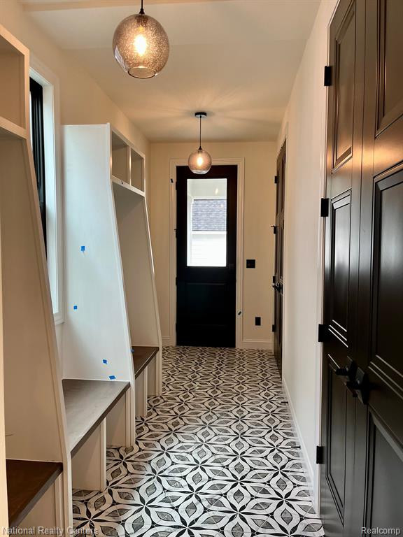 525 W ANN ARBOR Trail, Plymouth, MI 48170 — Photo 5