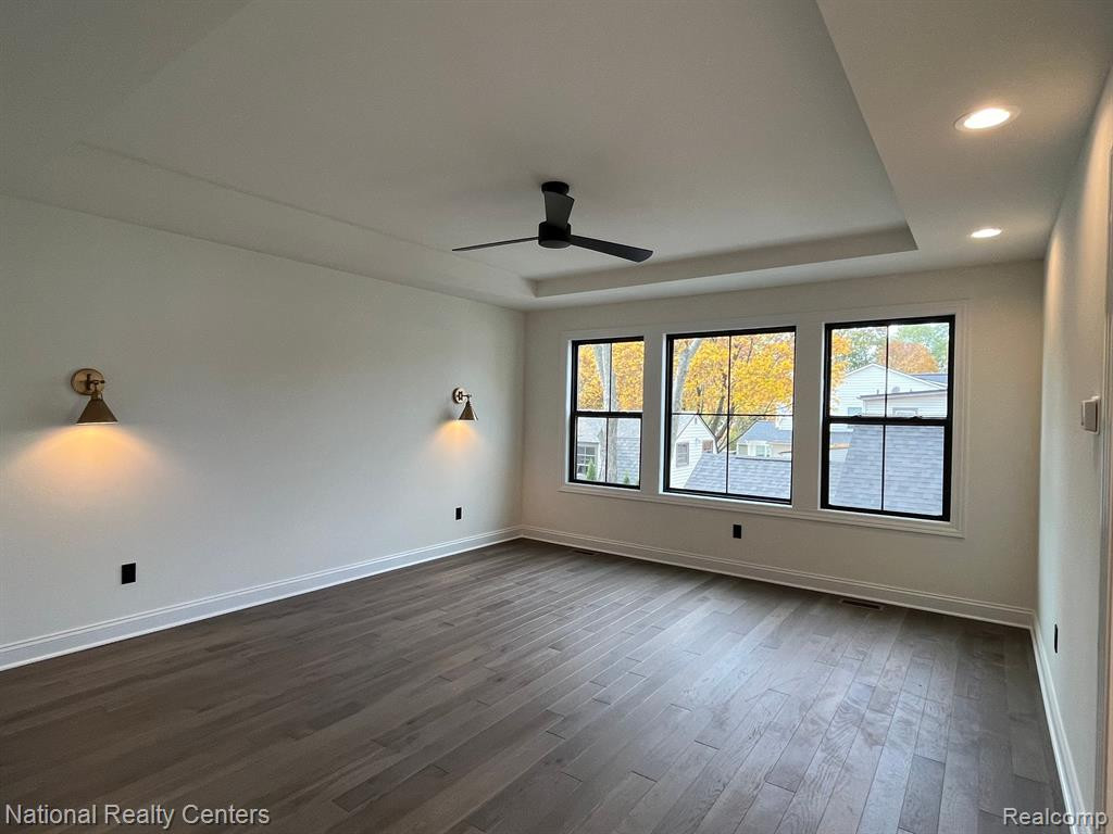 525 W ANN ARBOR Trail, Plymouth, MI 48170 — Photo 7