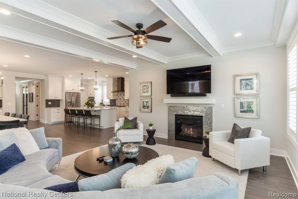 525 W ANN ARBOR Trail, Plymouth, MI 48170 — Photo 13