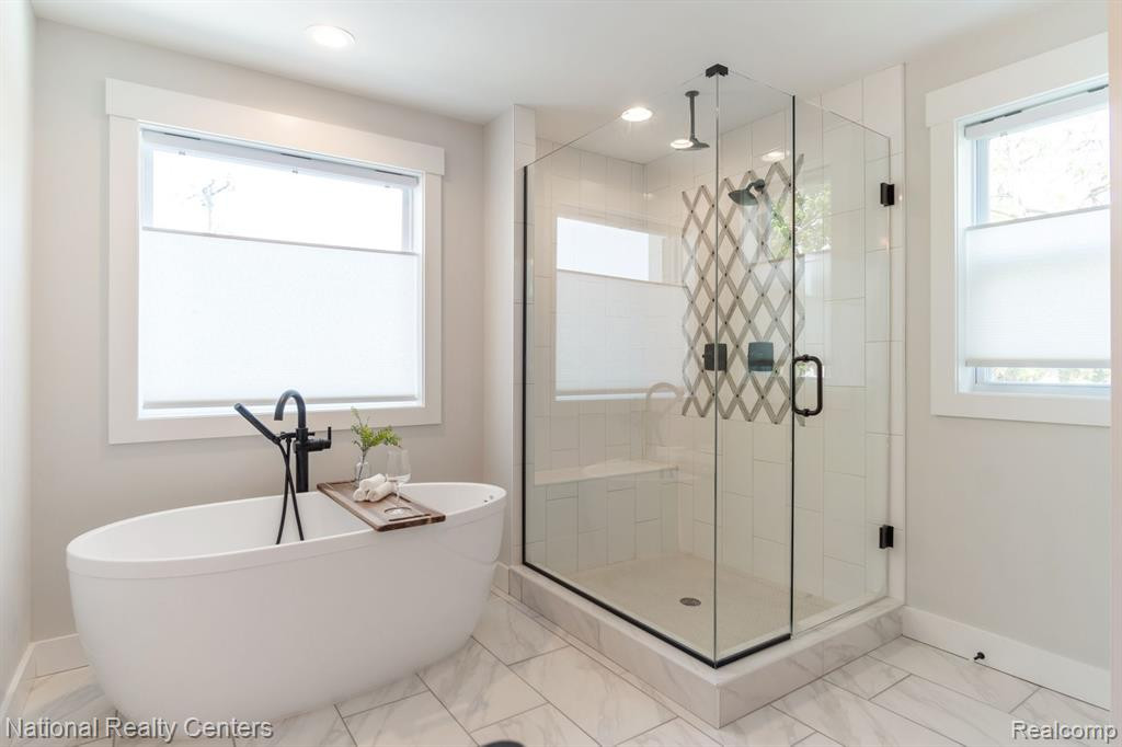 525 W ANN ARBOR Trail, Plymouth, MI 48170 — Photo 16