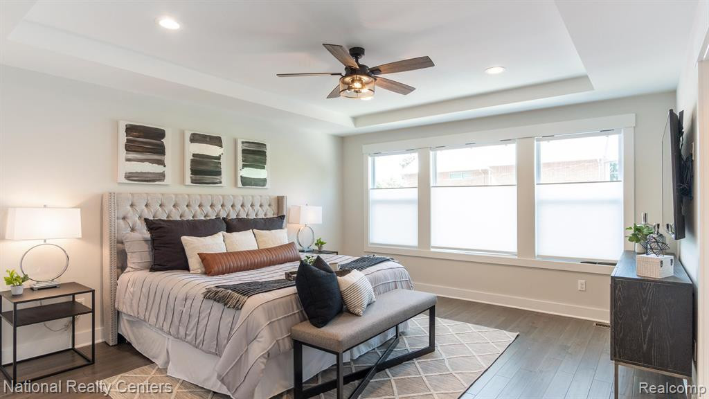 525 W ANN ARBOR Trail, Plymouth, MI 48170 — Photo 17