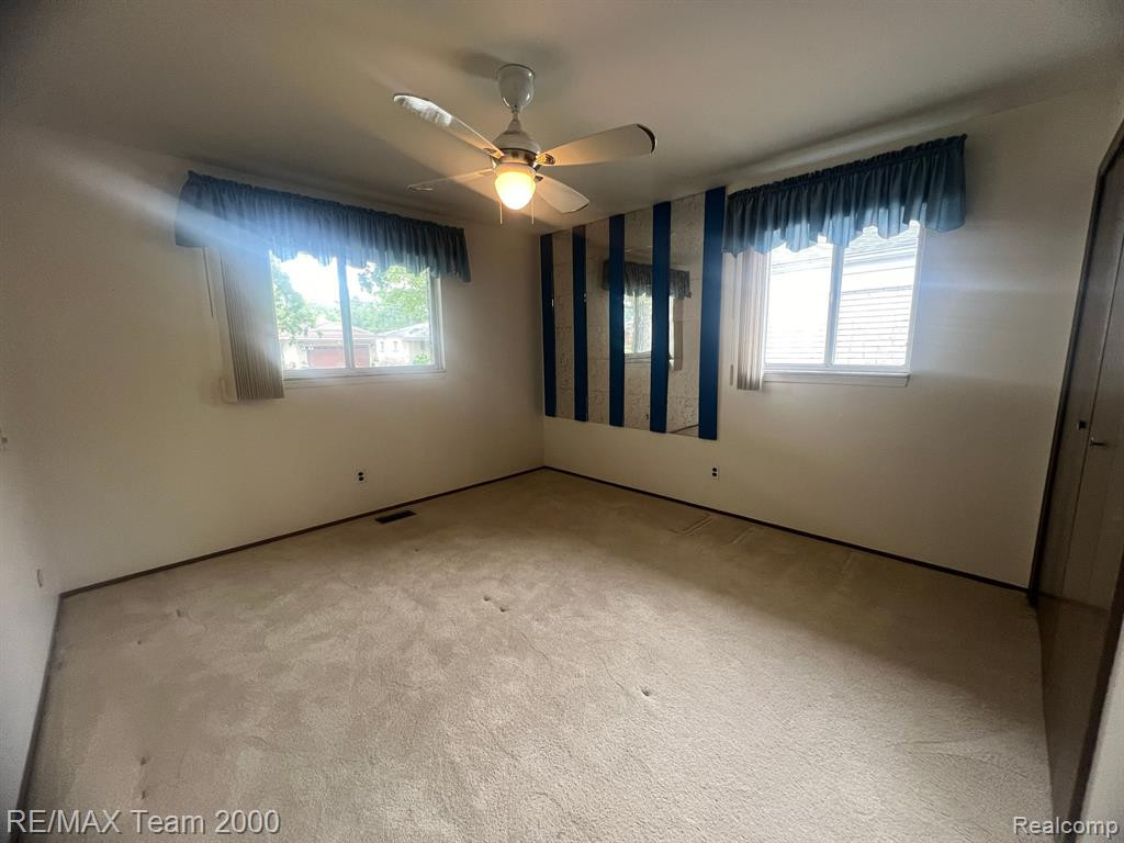 6499 CAMBRIDGE Street, Dearborn Heights, MI 48127 — Photo 5