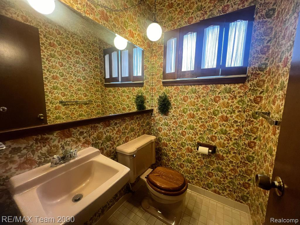6499 CAMBRIDGE Street, Dearborn Heights, MI 48127 — Photo 13