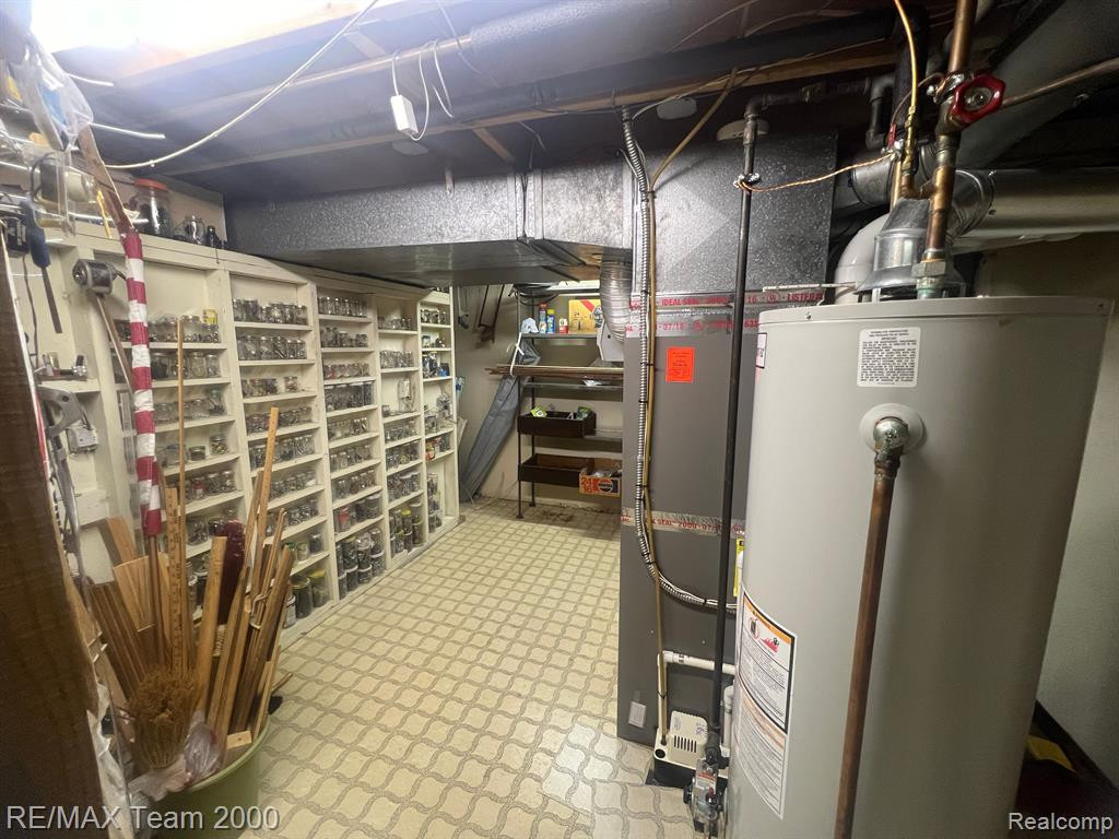 6499 CAMBRIDGE Street, Dearborn Heights, MI 48127 — Photo 19
