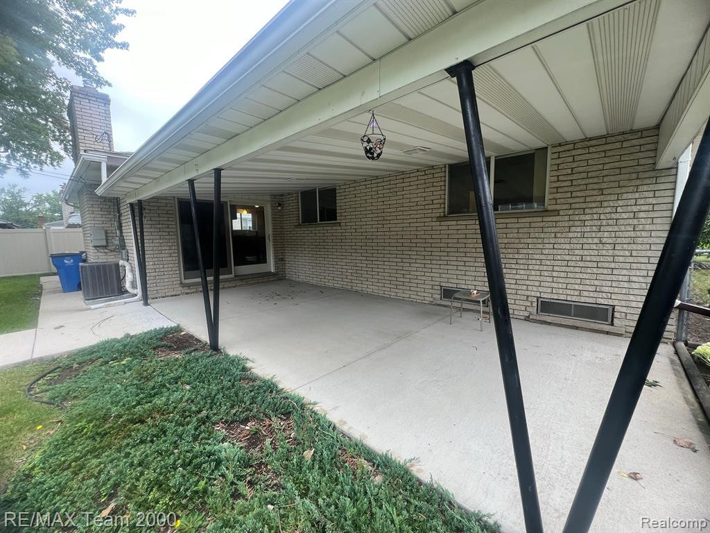6499 CAMBRIDGE Street, Dearborn Heights, MI 48127 — Photo 23