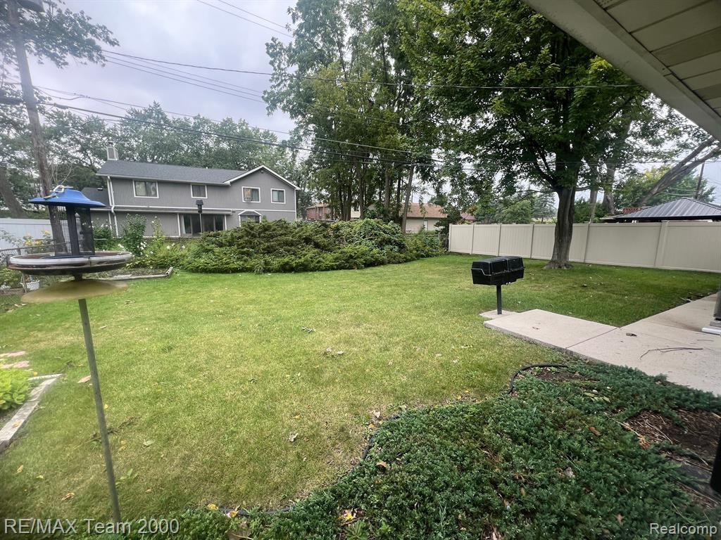 6499 CAMBRIDGE Street, Dearborn Heights, MI 48127 — Photo 24