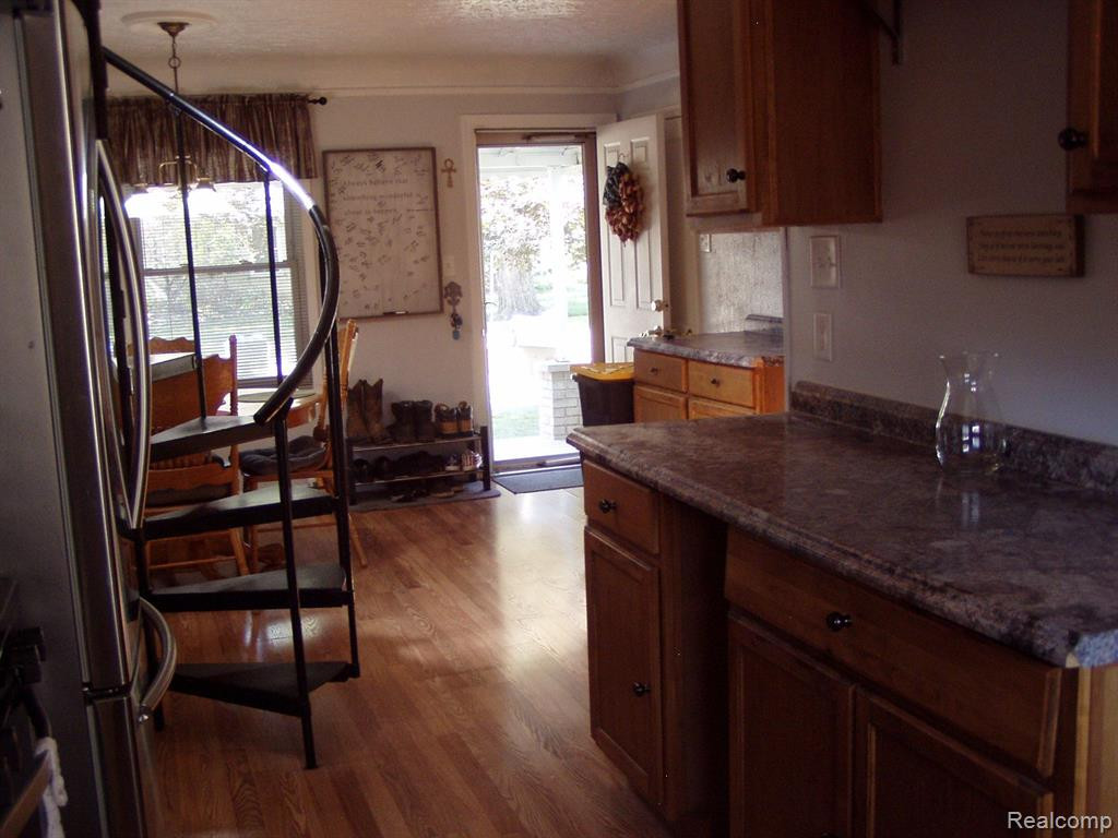 5101 CLIPPERT Street, Dearborn Heights, MI 48125 — Photo 3