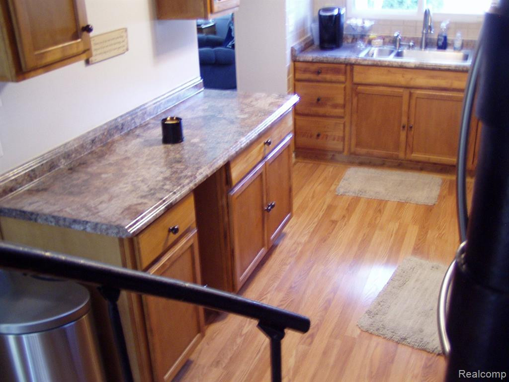 5101 CLIPPERT Street, Dearborn Heights, MI 48125 — Photo 10