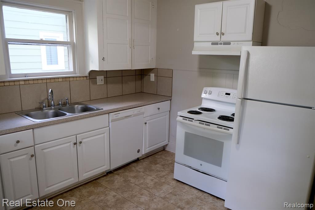 454 E breckenridge S, Ferndale, MI 48220 — Photo 10