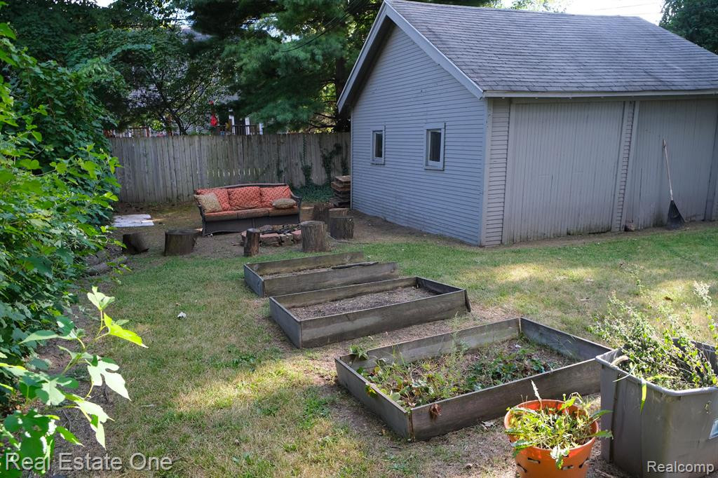 454 E breckenridge S, Ferndale, MI 48220 — Photo 14