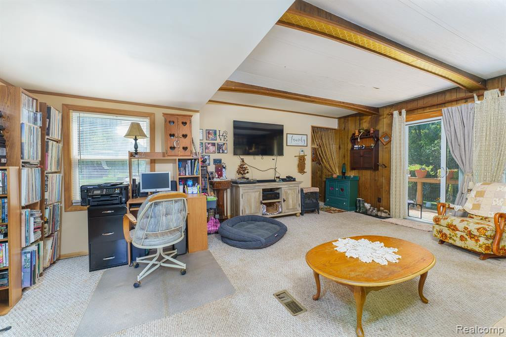 15337 KATHRYN, Pinckney, MI 48169 — Photo 12