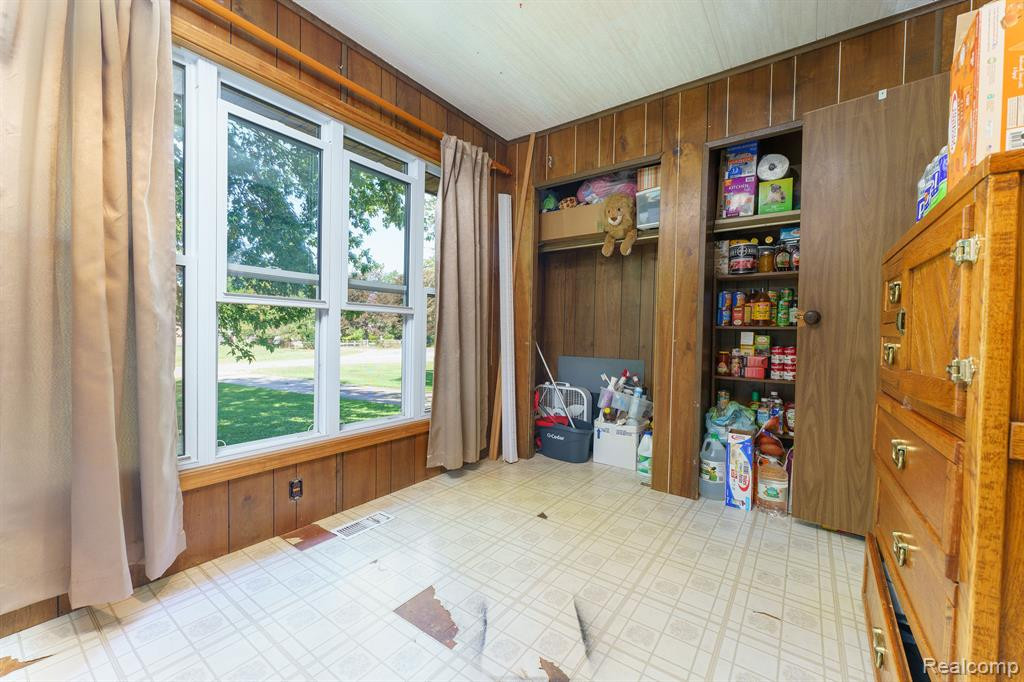 15337 KATHRYN, Pinckney, MI 48169 — Photo 18