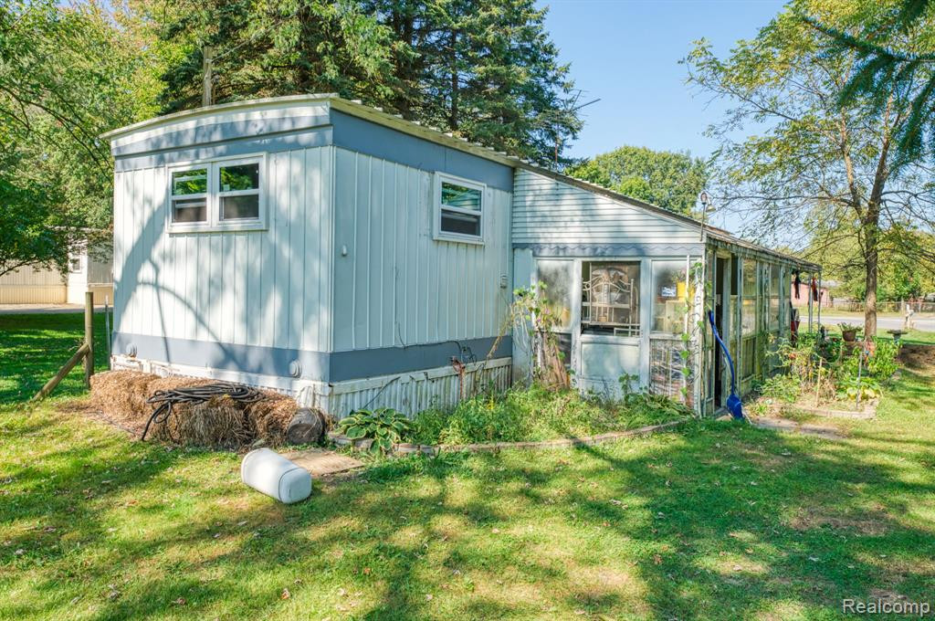 15341 KATHRYN, Pinckney, MI 48169 — Photo 9