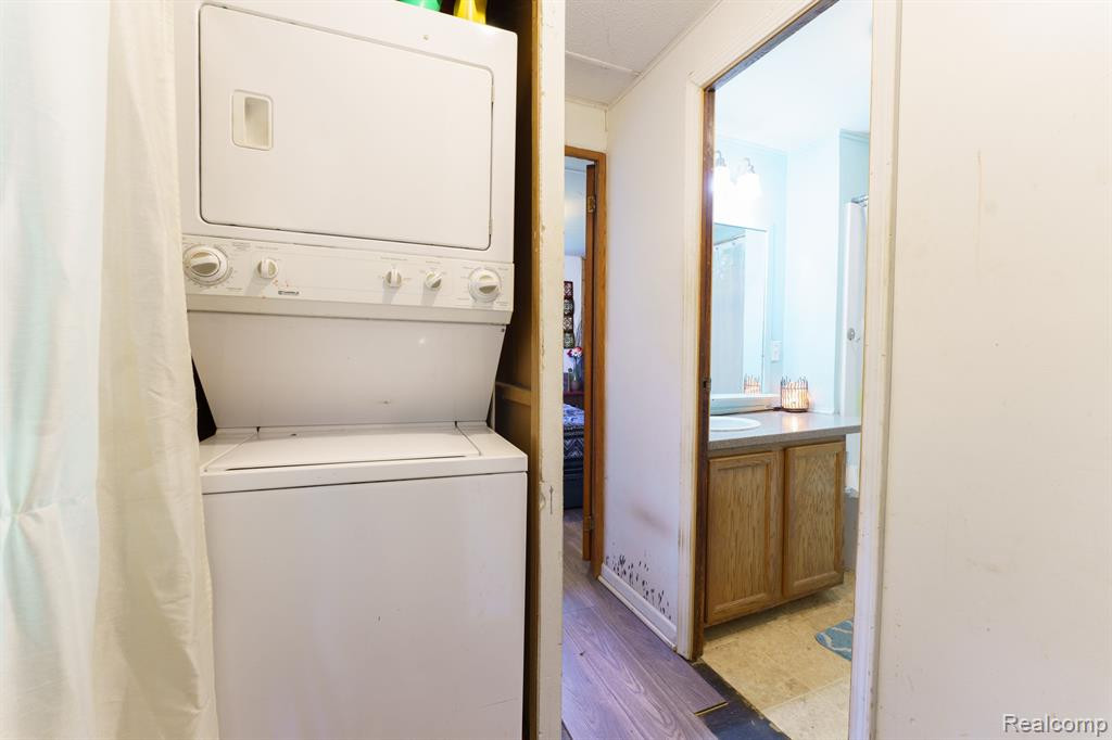 15341 KATHRYN, Pinckney, MI 48169 — Photo 18