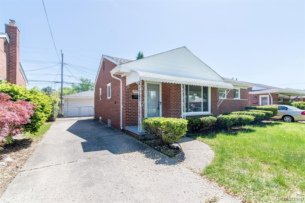 8444 Dixie Lane, Dearborn Heights, MI 48127 — front exterior
