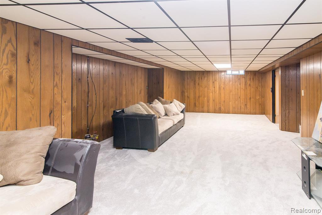 8444 Dixie Lane, Dearborn Heights, MI 48127 — Photo 23