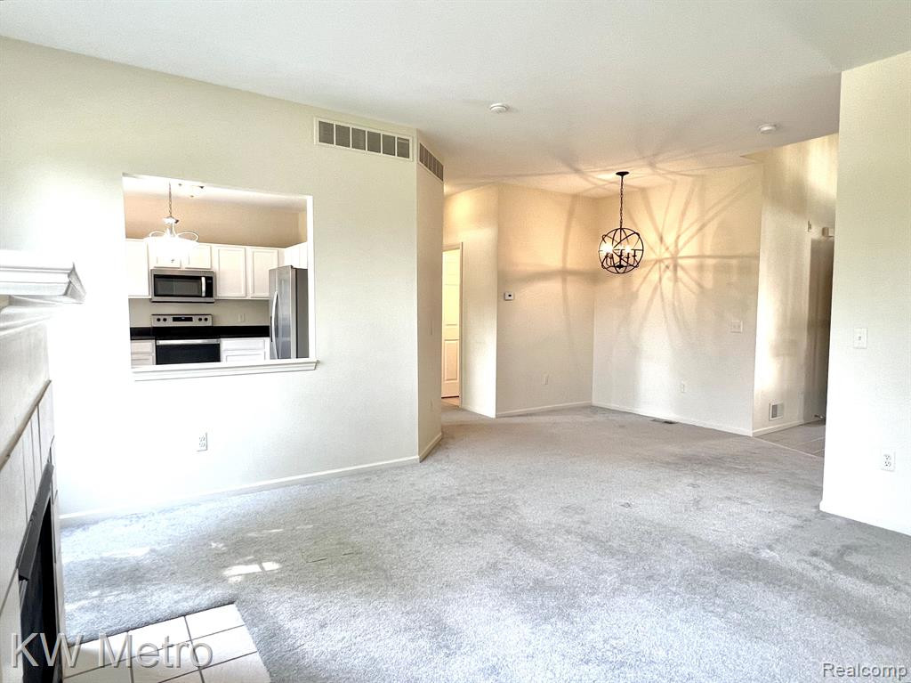 43121 PROVIDENCE Lane, Canton, MI 48188 — Photo 6