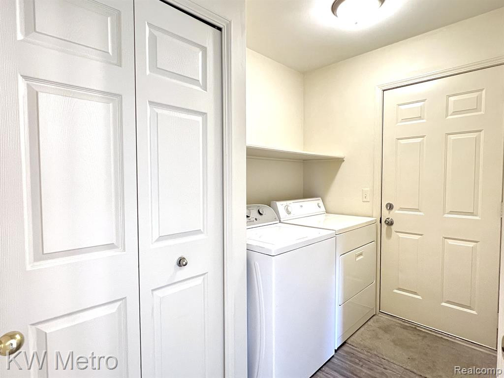 43121 PROVIDENCE Lane, Canton, MI 48188 — Photo 10