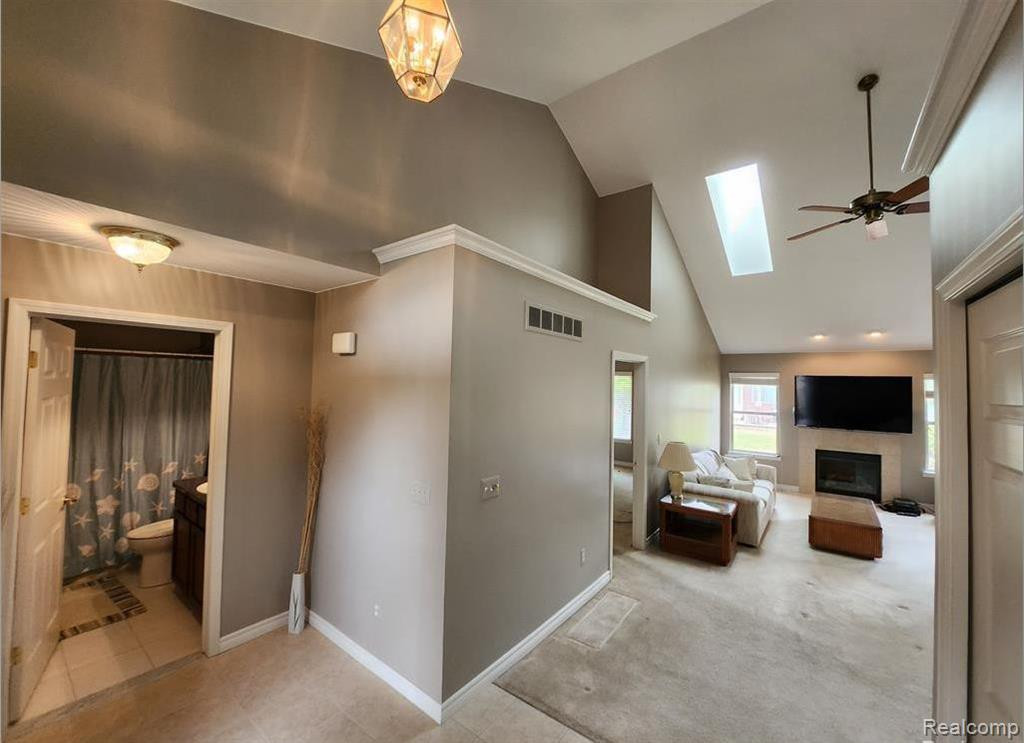 6869 N CENTRAL Park, Shelby Twp, MI 48317 — Photo 4