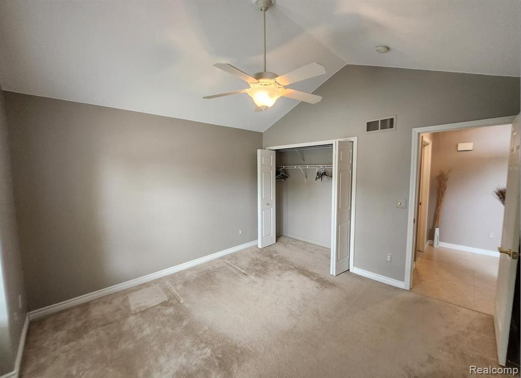 6869 N CENTRAL Park, Shelby Twp, MI 48317 — Photo 14